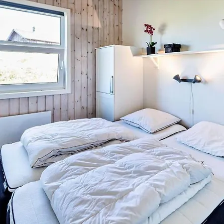 Ve067-vejers-strand-nordvej-74 *